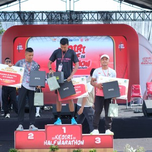 Race photo from KEDIRI HALF MARATHON 2026