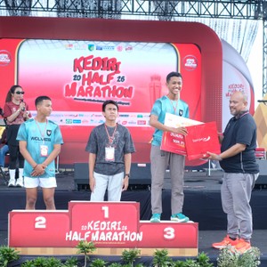 Race photo from KEDIRI HALF MARATHON 2026
