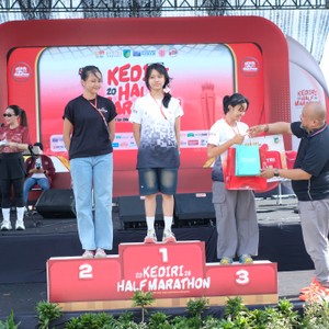 Race photo from KEDIRI HALF MARATHON 2026