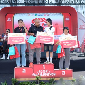 Race photo from KEDIRI HALF MARATHON 2026