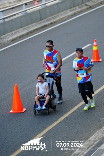 Race photo from KBP City Run 2024