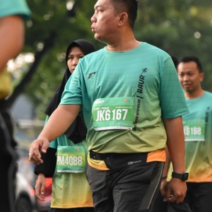 Race photo from BAUR RUN 2025