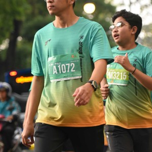 Race photo from BAUR RUN 2025