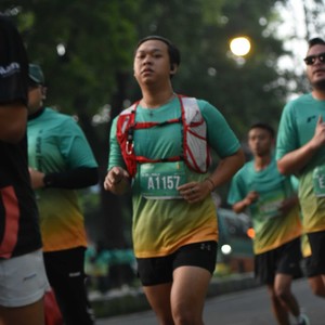 Race photo from BAUR RUN 2025
