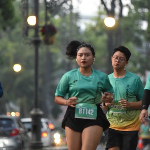 Race photo from BAUR RUN 2025