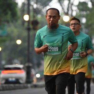 Race photo from BAUR RUN 2025