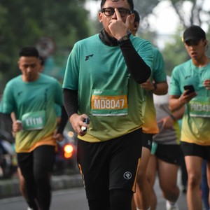 Race photo from BAUR RUN 2025