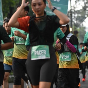 Race photo from BAUR RUN 2025