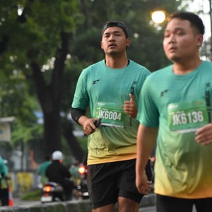 Race photo from BAUR RUN 2025