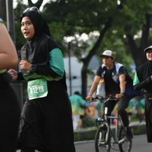 Race photo from BAUR RUN 2025