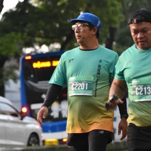 Race photo from BAUR RUN 2025