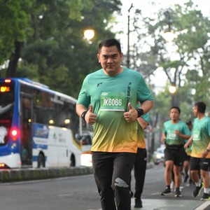 Race photo from BAUR RUN 2025