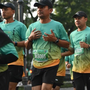Race photo from BAUR RUN 2025