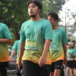 Race photo from BAUR RUN 2025