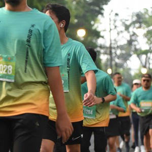 Race photo from BAUR RUN 2025