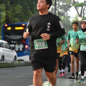 Race photo from BAUR RUN 2025