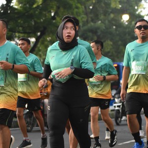 Race photo from BAUR RUN 2025