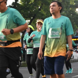 Race photo from BAUR RUN 2025