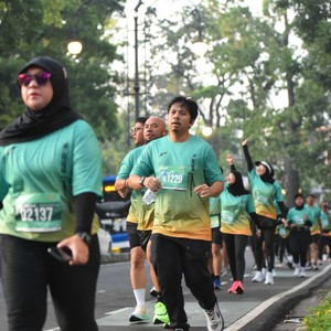 Race photo from BAUR RUN 2025