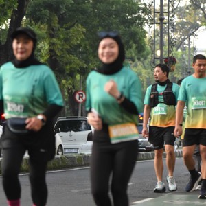 Race photo from BAUR RUN 2025