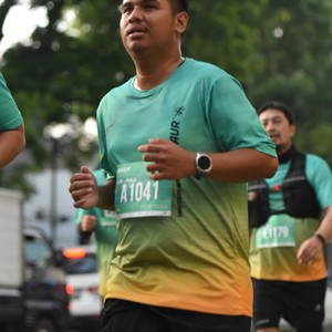 Race photo from BAUR RUN 2025