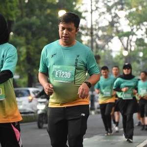 Race photo from BAUR RUN 2025