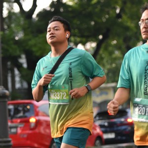 Race photo from BAUR RUN 2025
