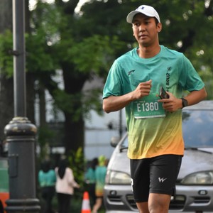 Race photo from BAUR RUN 2025