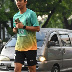 Race photo from BAUR RUN 2025