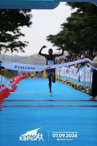 Race photo from KBP City Run 2024