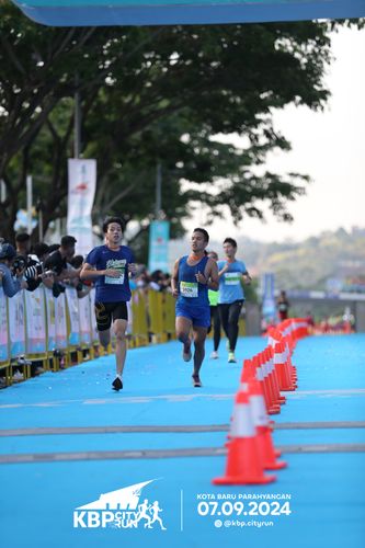 Race photo from KBP City Run 2024