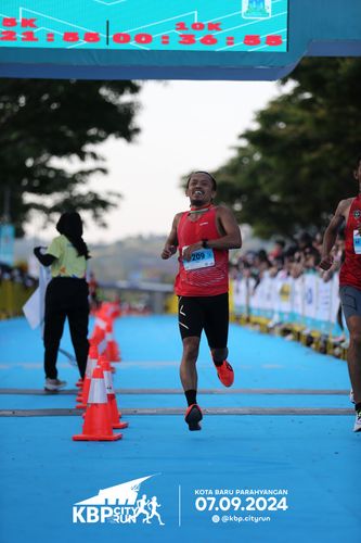 Race photo from KBP City Run 2024