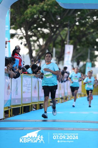 Race photo from KBP City Run 2024