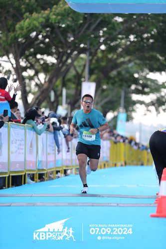 Race photo from KBP City Run 2024
