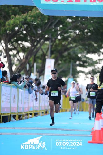Race photo from KBP City Run 2024