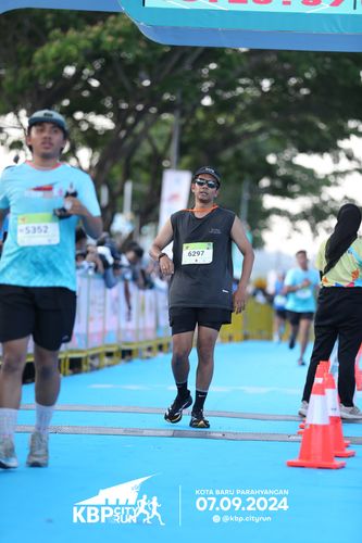 Race photo from KBP City Run 2024