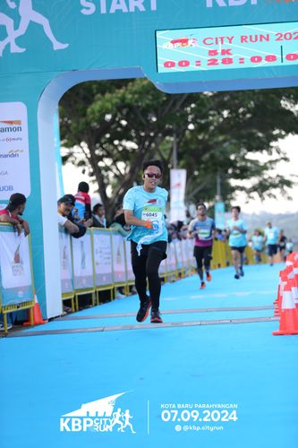 Race photo from KBP City Run 2024