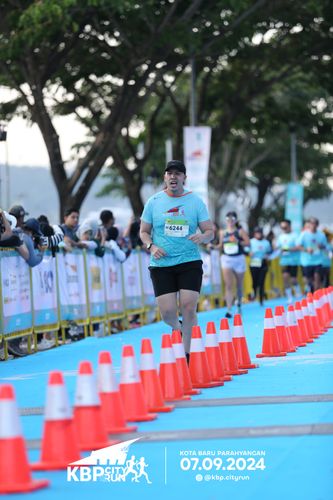 Race photo from KBP City Run 2024