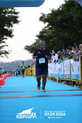 Race photo from KBP City Run 2024