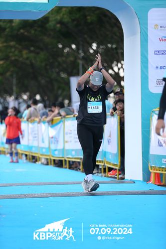 Race photo from KBP City Run 2024