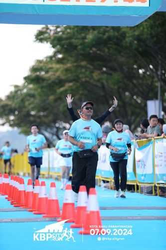 Race photo from KBP City Run 2024