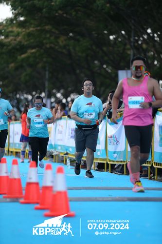 Race photo from KBP City Run 2024