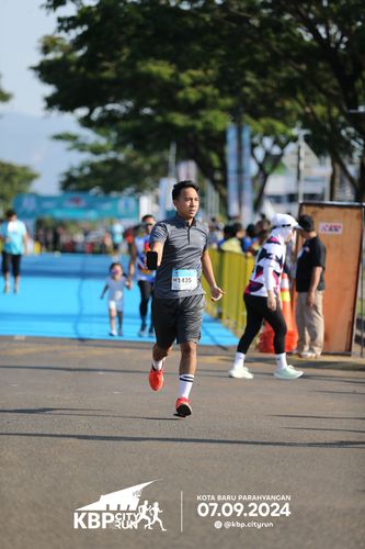Race photo from KBP City Run 2024