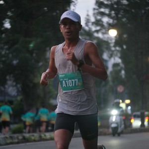 Race photo from BAUR RUN 2025