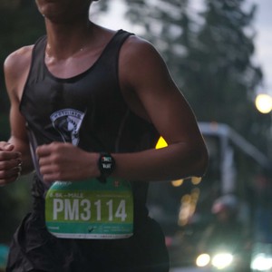 Race photo from BAUR RUN 2025