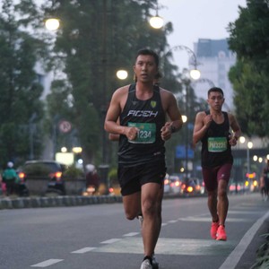 Race photo from BAUR RUN 2025