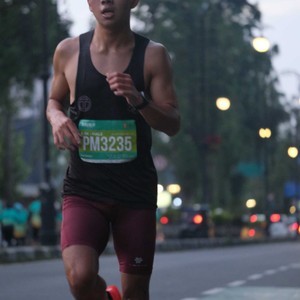 Race photo from BAUR RUN 2025