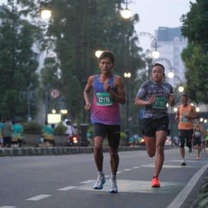 Race photo from BAUR RUN 2025