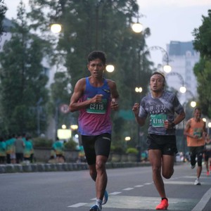 Race photo from BAUR RUN 2025