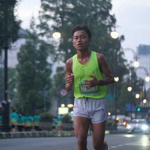 Race photo from BAUR RUN 2025